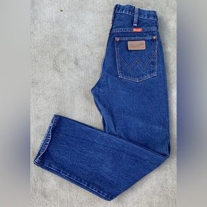 High-waisted Wrangler jeans 🐎🏇👖